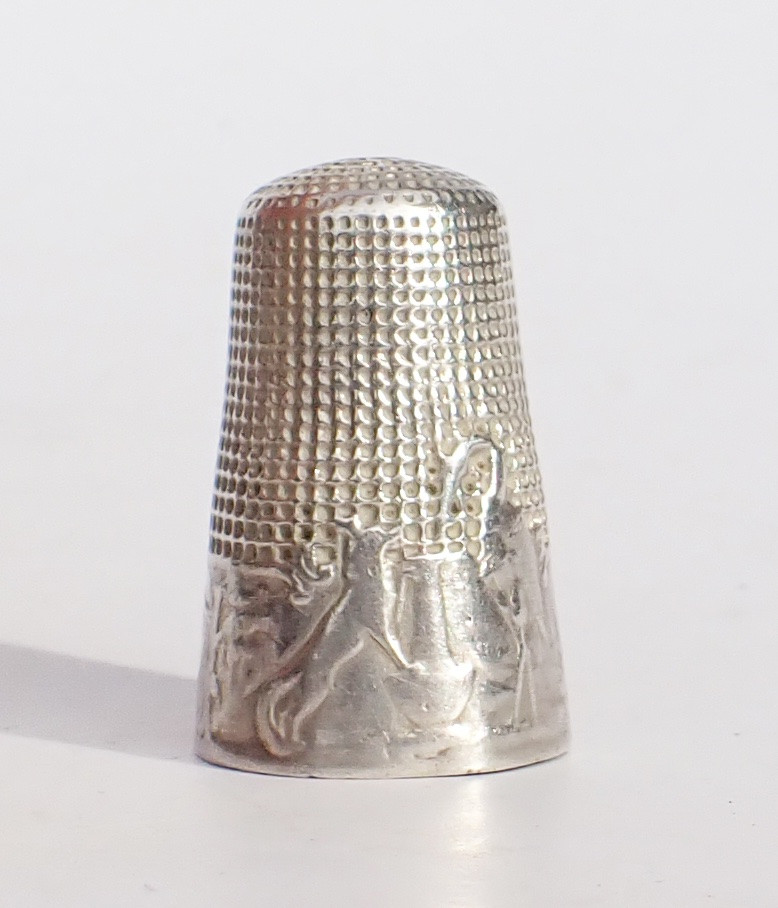 dé à coudre en argent massif fable de la Fontaine le renard et la cigogne début XXe -photo-2