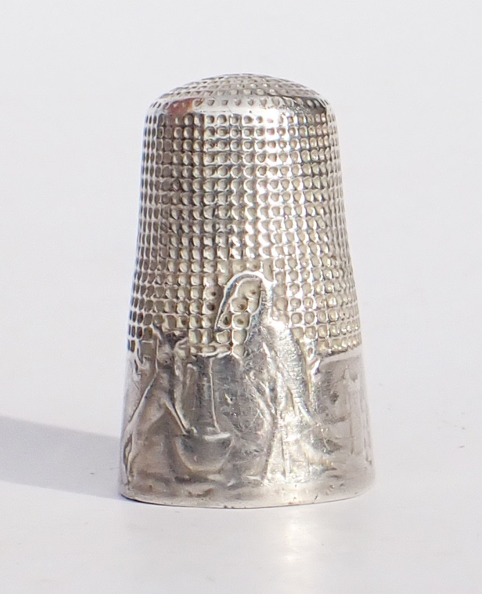 dé à coudre en argent massif fable de la Fontaine le renard et la cigogne début XXe 