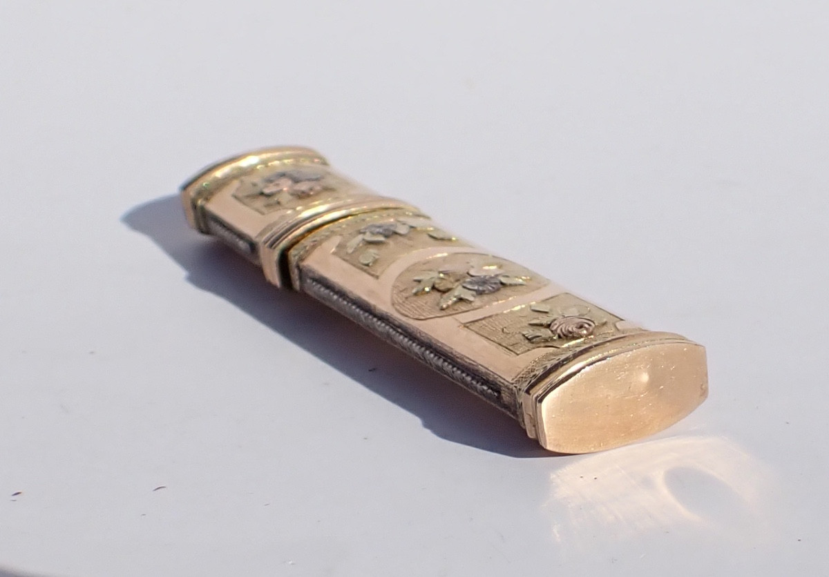 Early 19th Century Three-color Gold Needle Case, Sewing Kit-photo-3