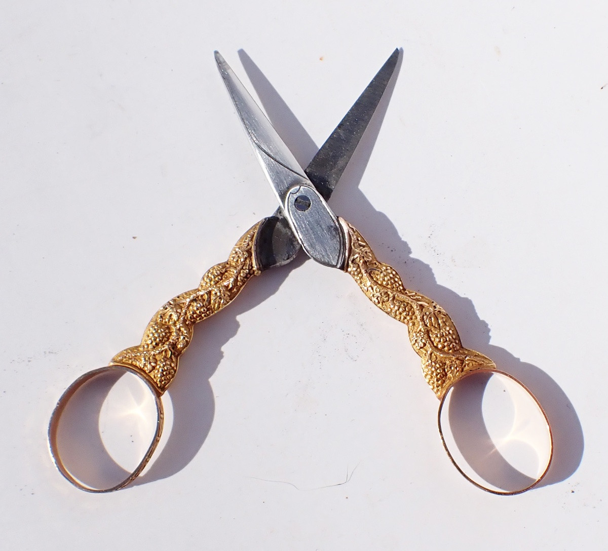 Pair Of 18-carat Solid Gold Embroidery Scissors, Sewing Kit, Early 19th Century-photo-3
