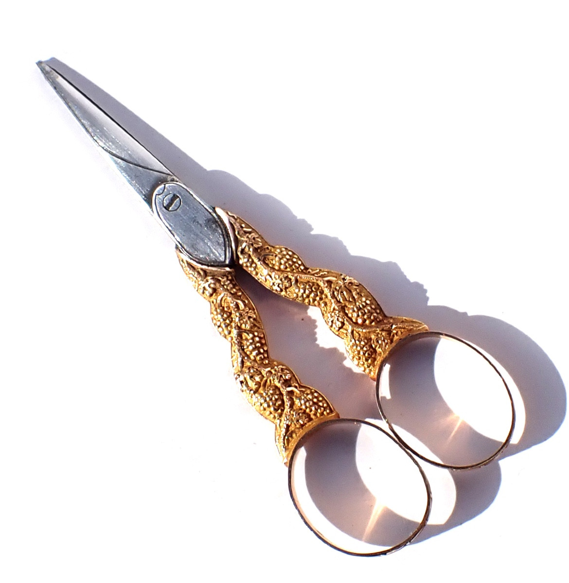 Pair Of 18-carat Solid Gold Embroidery Scissors, Sewing Kit, Early 19th Century