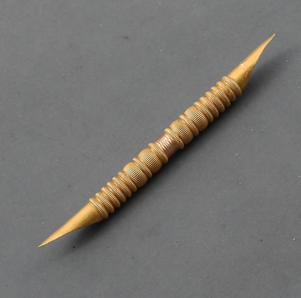 plume pointe double or massif 18 carrats début XIXe siècle nécessaire 