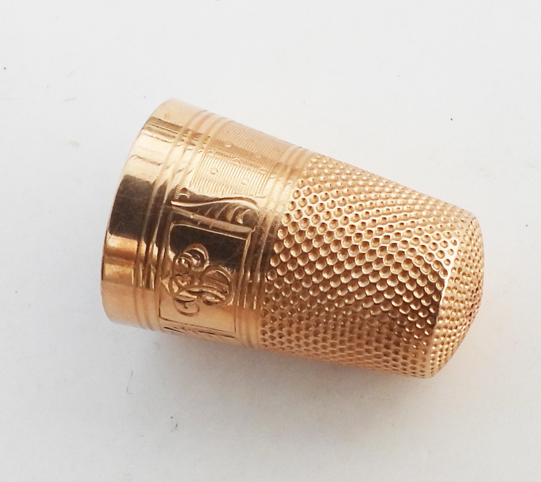Large Solid Gold Or Rose Gold Thimble, Late 19th/early 20th Century, Sewing Kit-photo-1