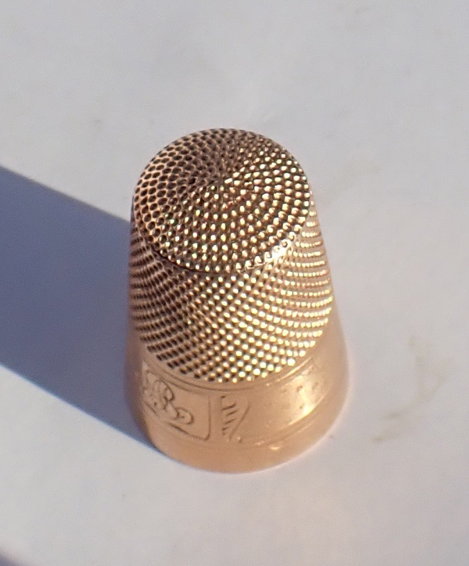 Large Solid Gold Or Rose Gold Thimble, Late 19th/early 20th Century, Sewing Kit-photo-2