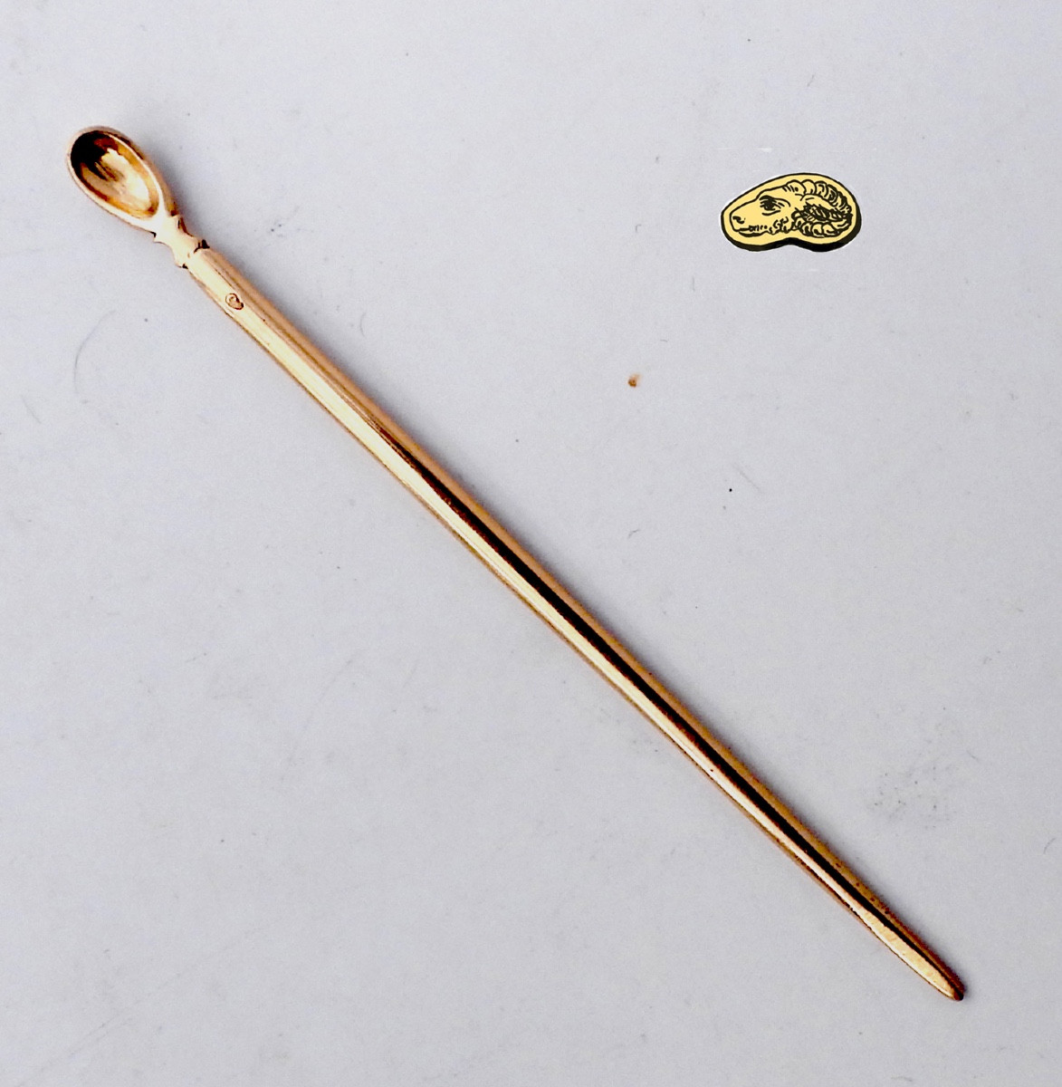 Antique Early 19th-century Ear Pick In Solid 18-karat Gold, Travel Toiletry Kit