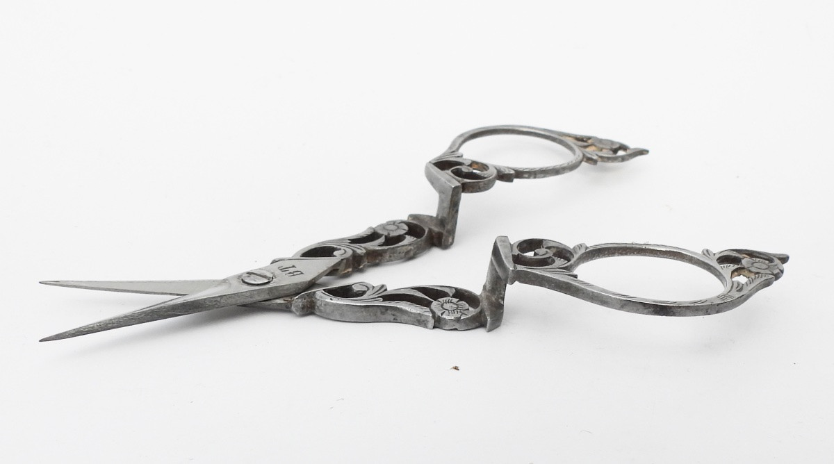 paire de ciseaux à broder Italienne  Dentelle d'Acier Bartolomeo Terzano XIXe-photo-4