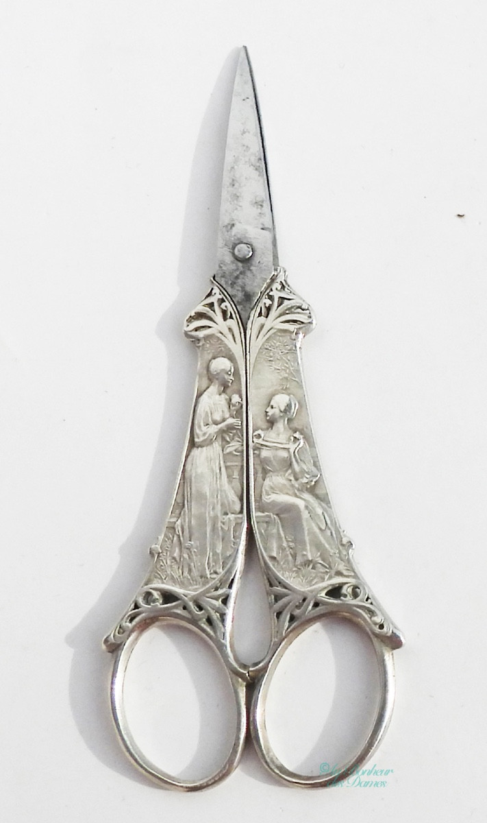 Paire de ciseaux à broder Art Nouveau Nécessaire de couture  signée VERNON  début XXe ARGENT -photo-1
