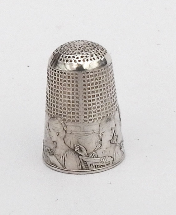 Dé à coudre  argent massif Art Nouveau les fileuses de Vernon début XIXe nécessaire couture-photo-3