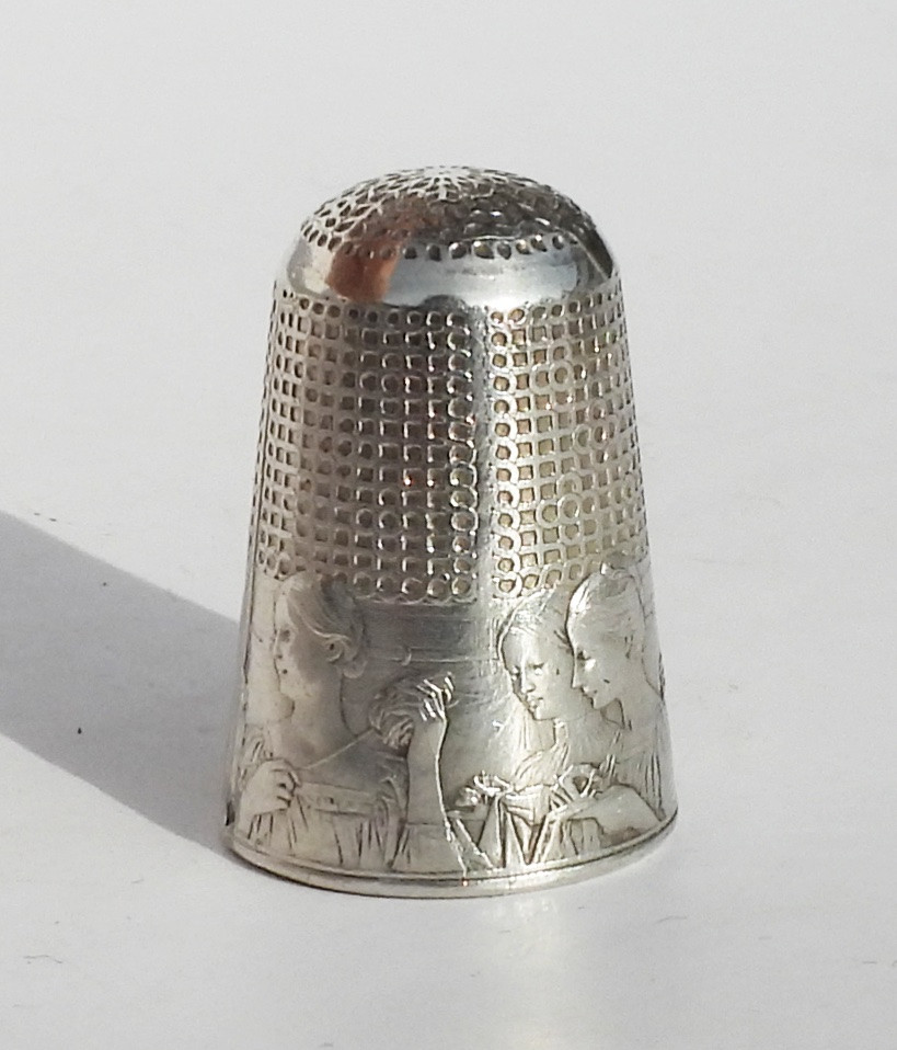 Dé à coudre  argent massif Art Nouveau les fileuses de Vernon début XIXe nécessaire couture-photo-4