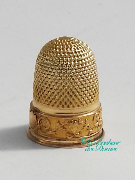 18k Solid Gold Thimble. Early 19th Century Sewing Kit-photo-2