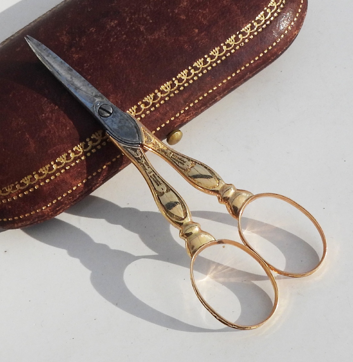 18-karat Gold Embroidery Scissors From The Early 19th Century, Part Of A Sewing Kit