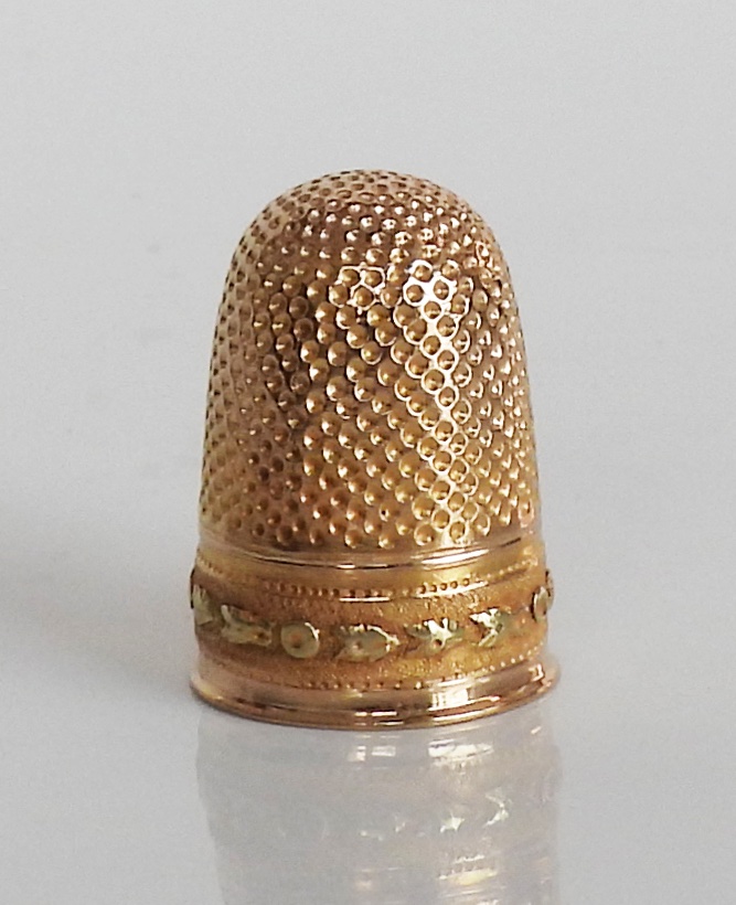 18k Solid Gold Thimble. Early 19th-century Sewing Kit-photo-4