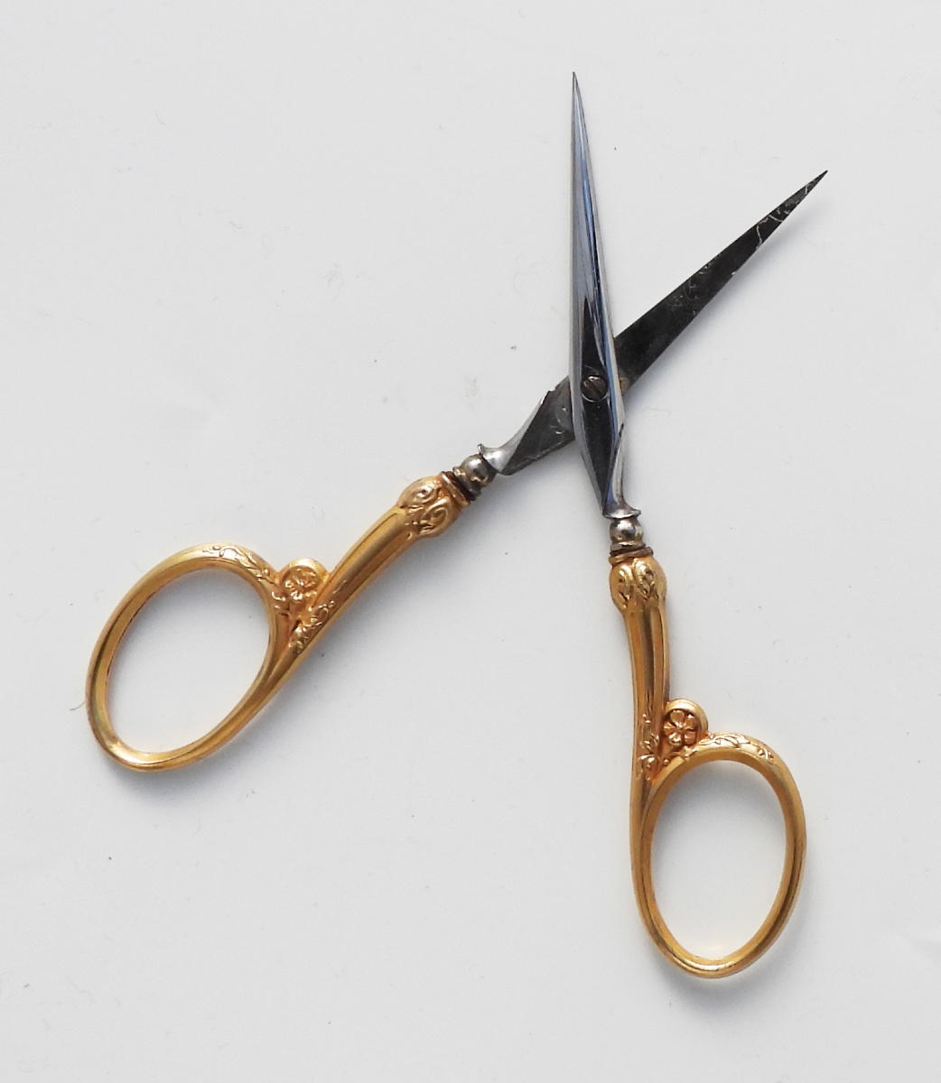 Sewing Kit, Vermeil, Late 19th–early 20th Century: Scissors, Thimble, Needle Case-photo-4