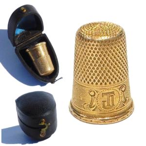 18 Carat Solid Gold Thimble In Its 19th Century Case Sewing Kit