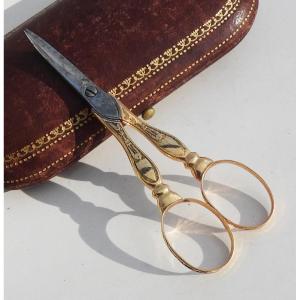ciseaux à broder en or 18 carats début 19eme nécessaire de couture