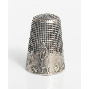 Dé à coudre en argent massif Fab le de la Fontaine Perette et le pot au lait nécessaire couture