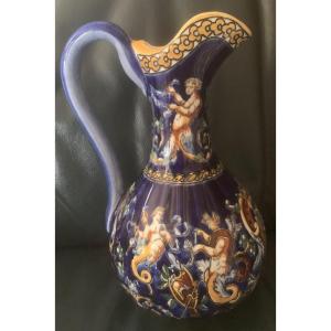 Aiguière à décor Gien renaissance