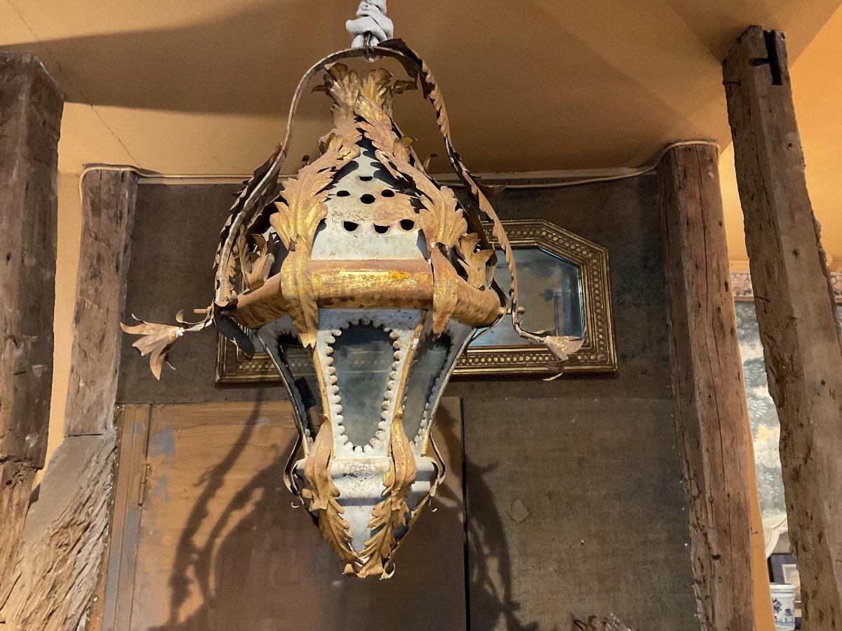 Lanterne vénitienne en tôle peinte et doré d’époque 18 ème 
