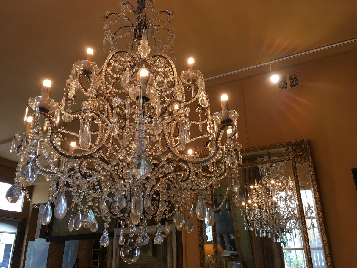Lustre-cage à 2 étages Et à 12 Lumières Fin XIX ème ( Provenance Villa Palladienne)