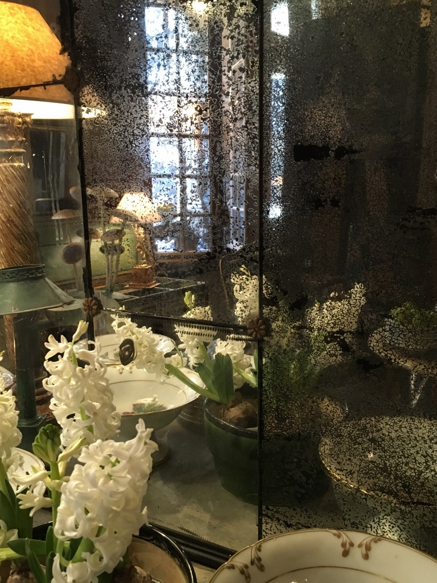 Grand miroir ( assemblage de fragments de miroirs anciens sertis d’écoinçons ) XX ème-photo-3