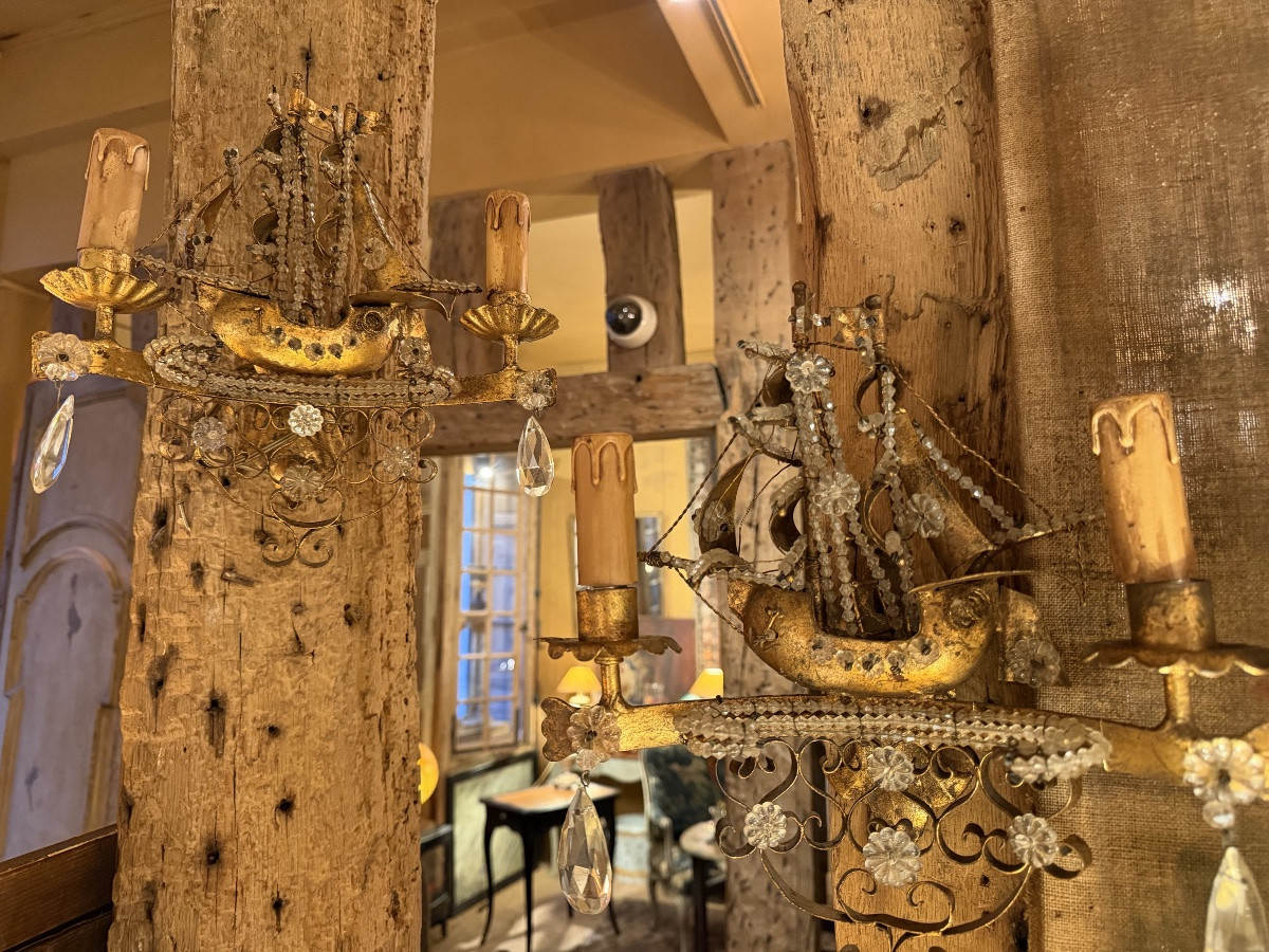 Pair Of 20th-century Electrified Ship-shaped Wall Sconces In Metal And Glass, Each With Two Lights -photo-2