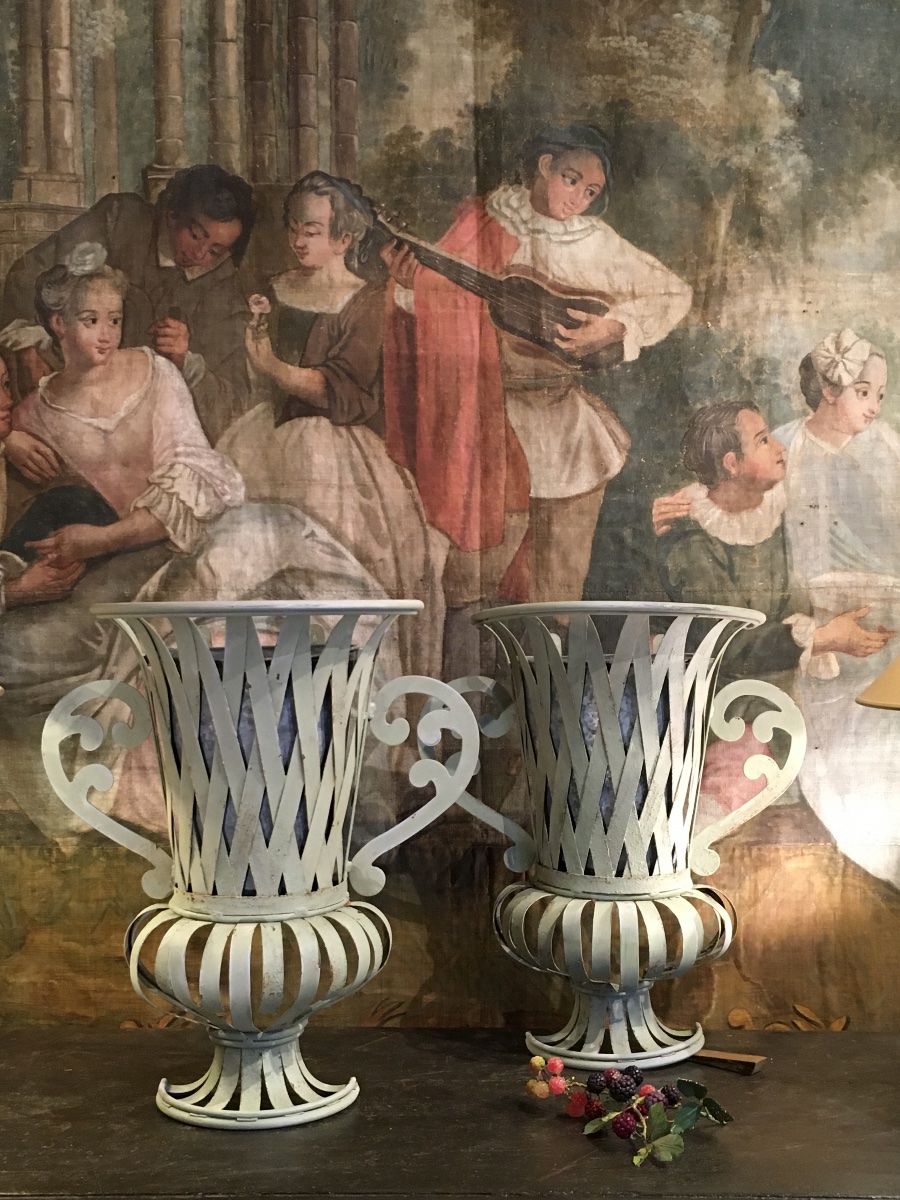 Paire d’appliques murales en treillage ( fer ) de forme Médicis XX ème 