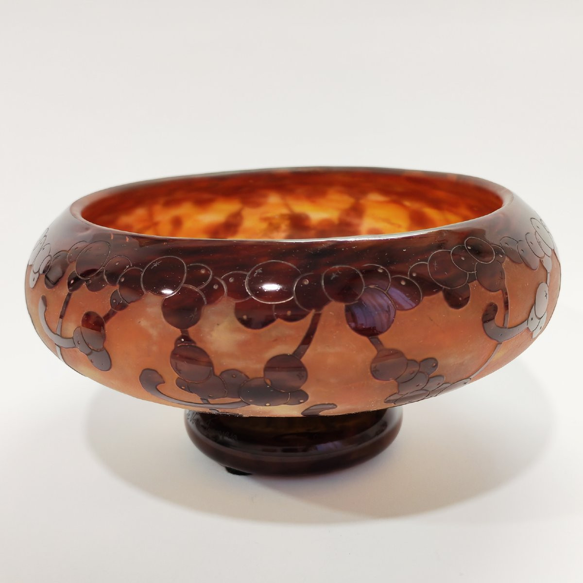 Charles Schneider, Le Verre Français, coupe sur pied décor "Perlières"-photo-4