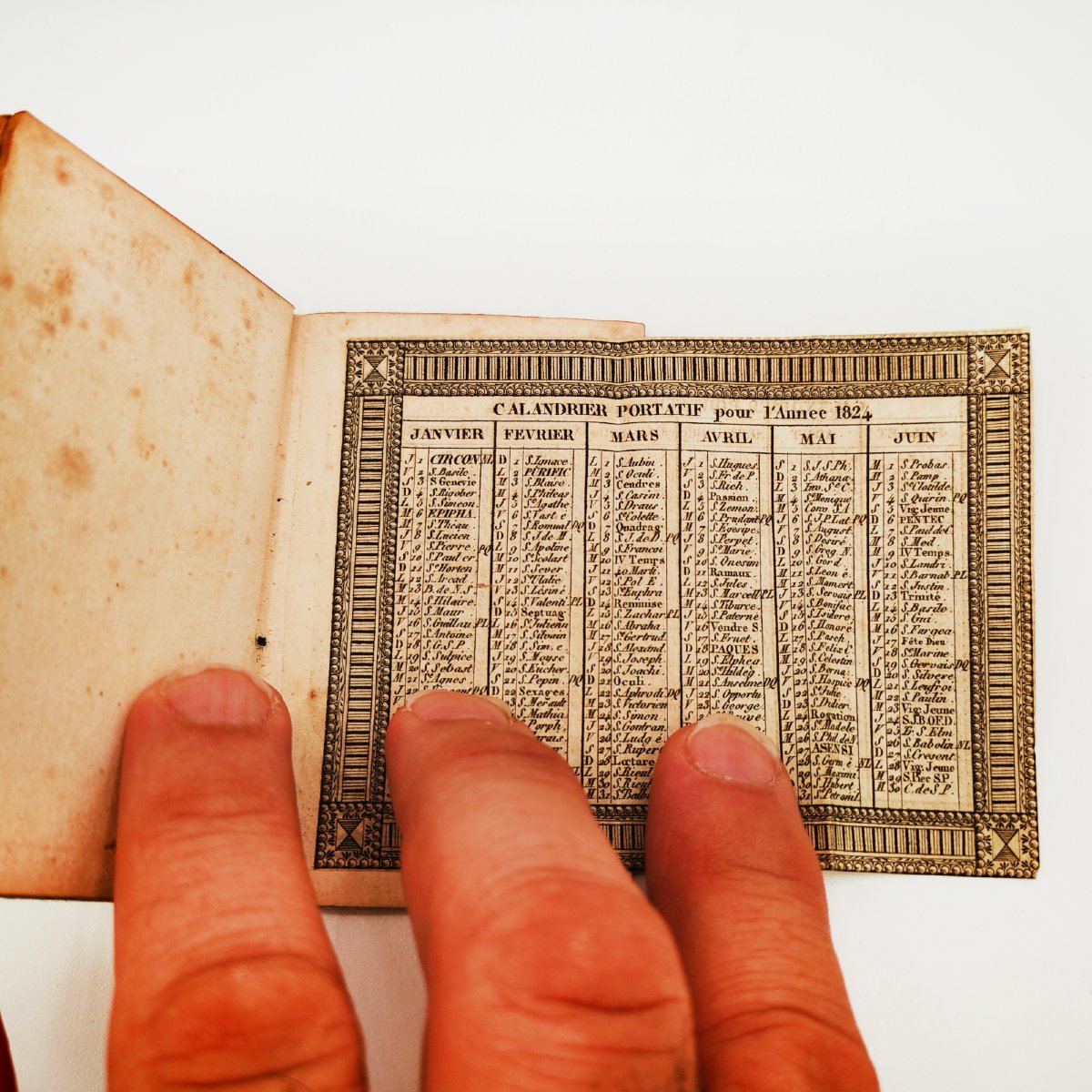 Vintage Charles X Mother-of-pearl Ballroom Notebook – 1824 Portable Calendar – Original Mechanical Pencil-photo-5