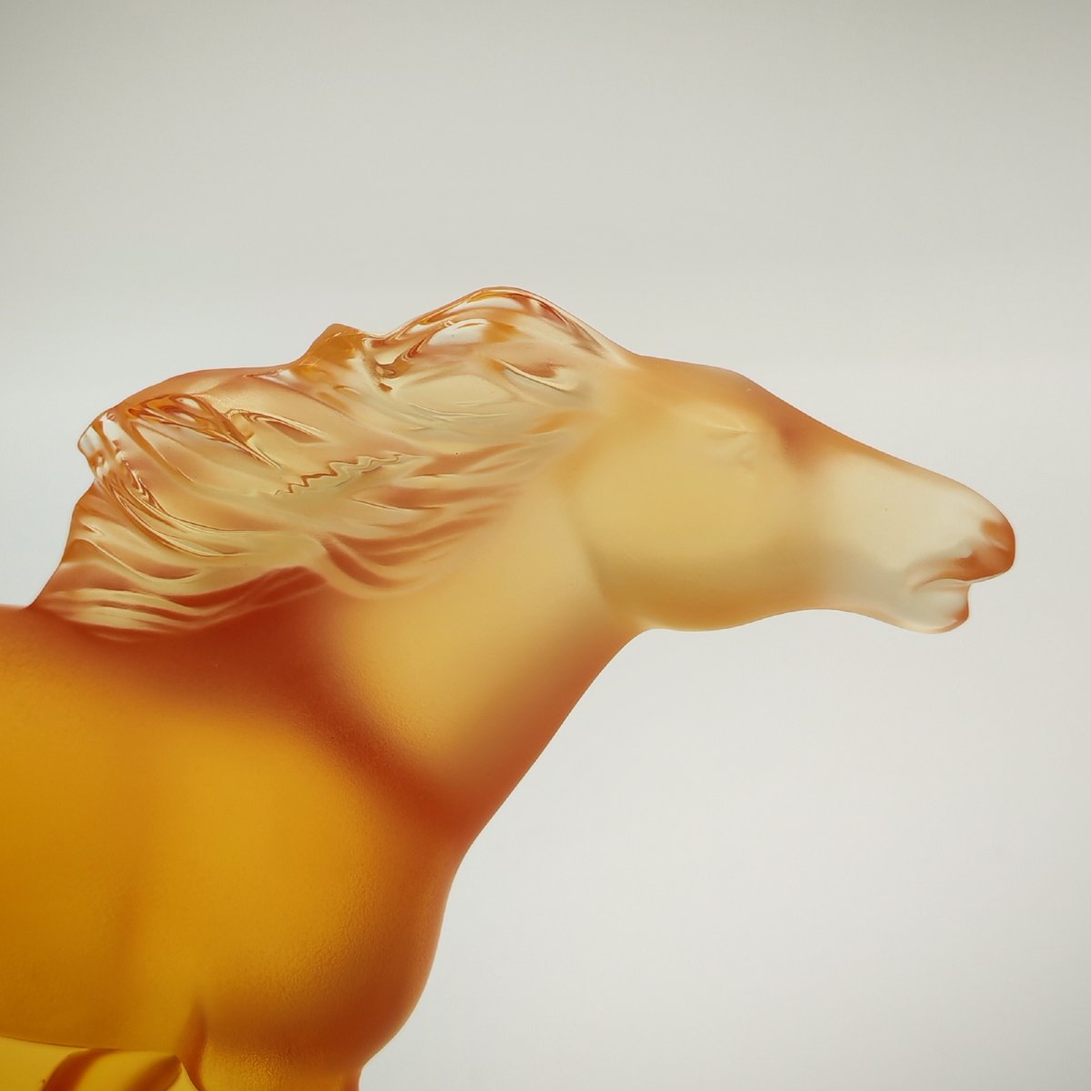 Lalique France – Cheval « Kazak » en cristal ambré -photo-2