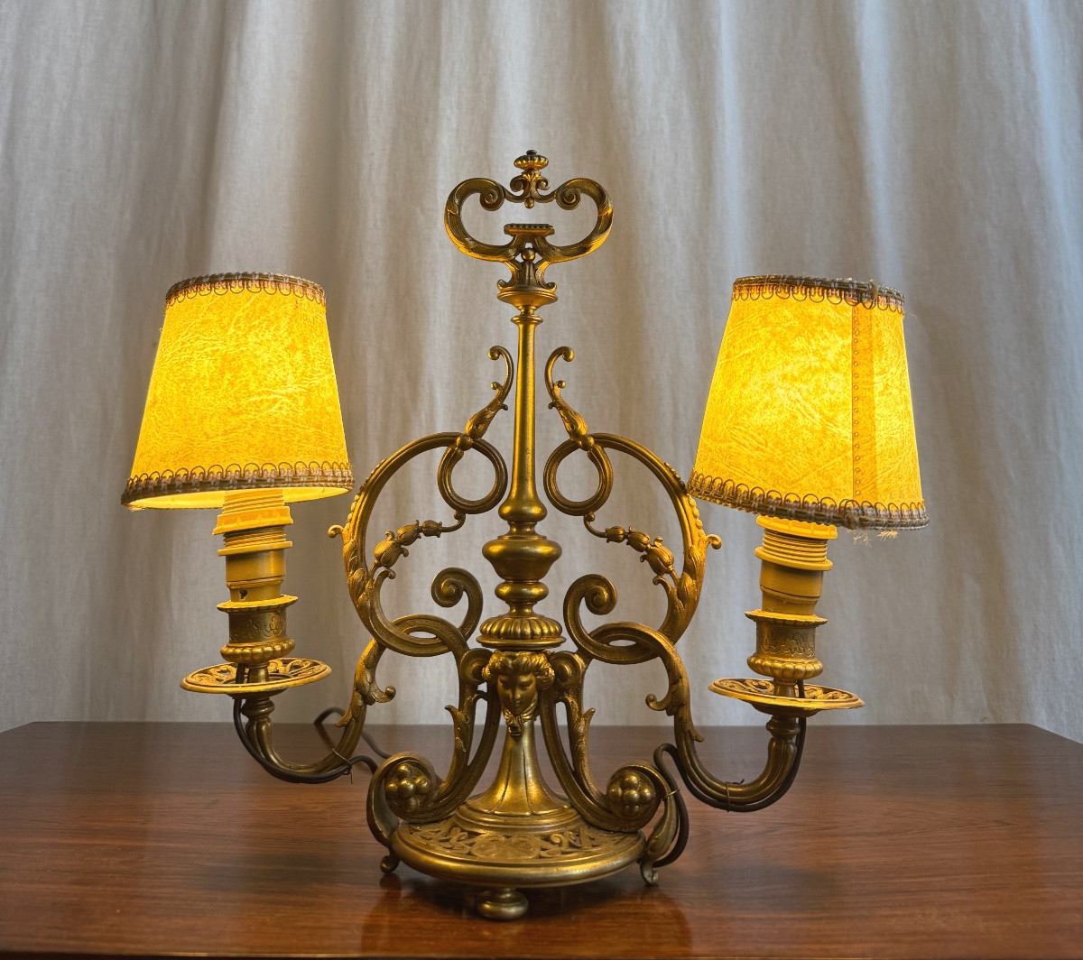 Lampe de table en bronze 