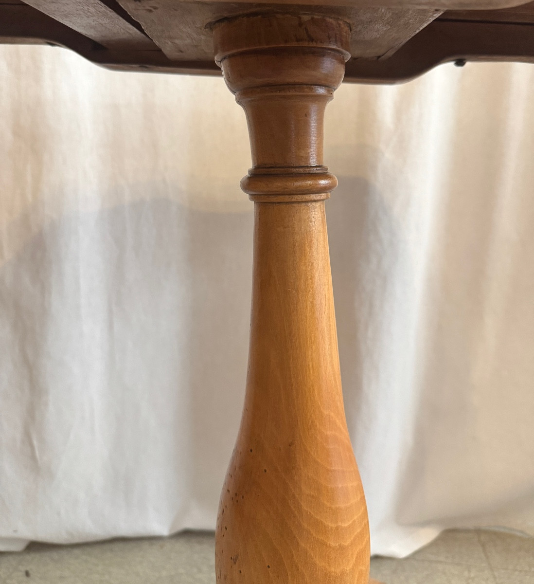 Restoration Period Folding Pedestal Table-photo-7