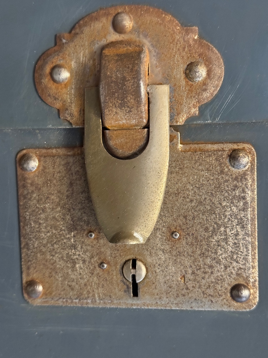 Enamelled Sheet Metal Trunk-photo-3