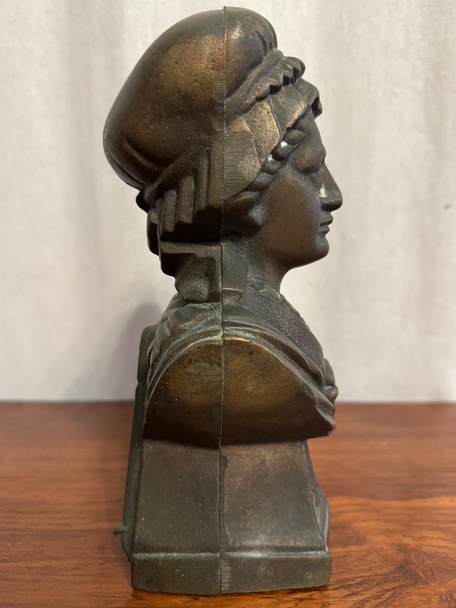 Traditional Lorraine Costume In Bronze-photo-5