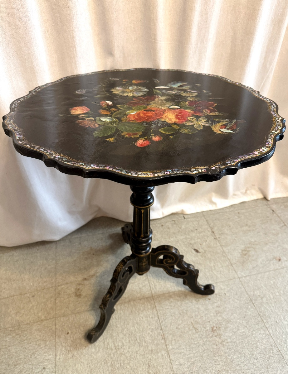 Guéridon chantourné laqué nacré d’époque Napoléon III-photo-1