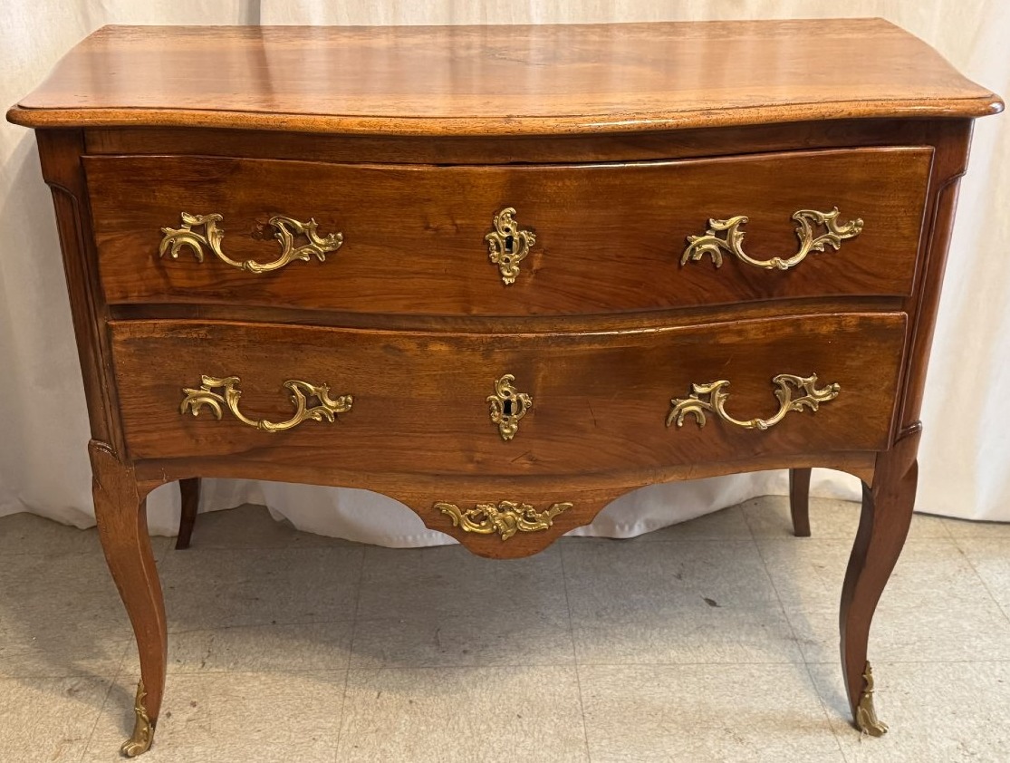 18th-century Dauphiné Chest Of Drawers-photo-8