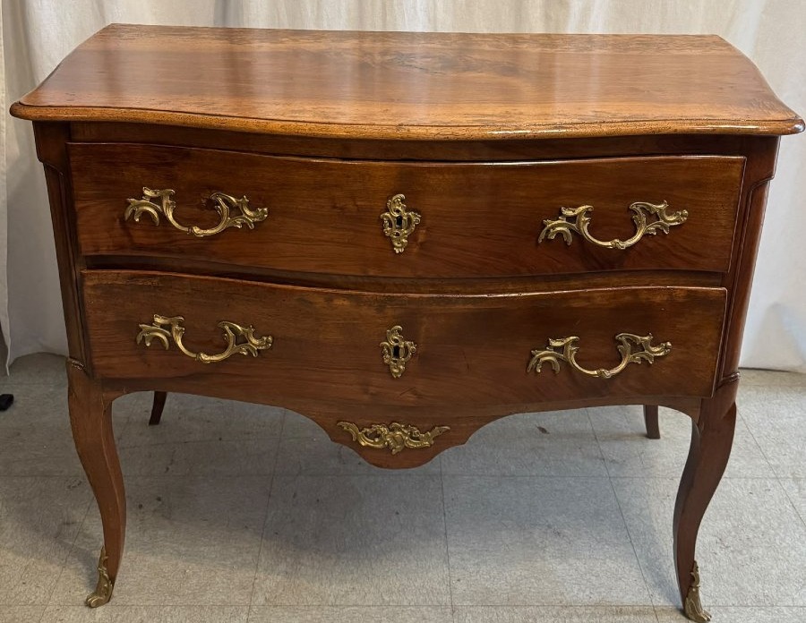 18th-century Dauphiné Chest Of Drawers-photo-2