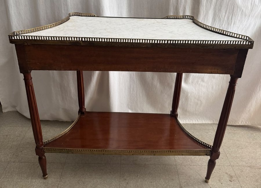 Louis XVI-era Console Table/sideboard-photo-3