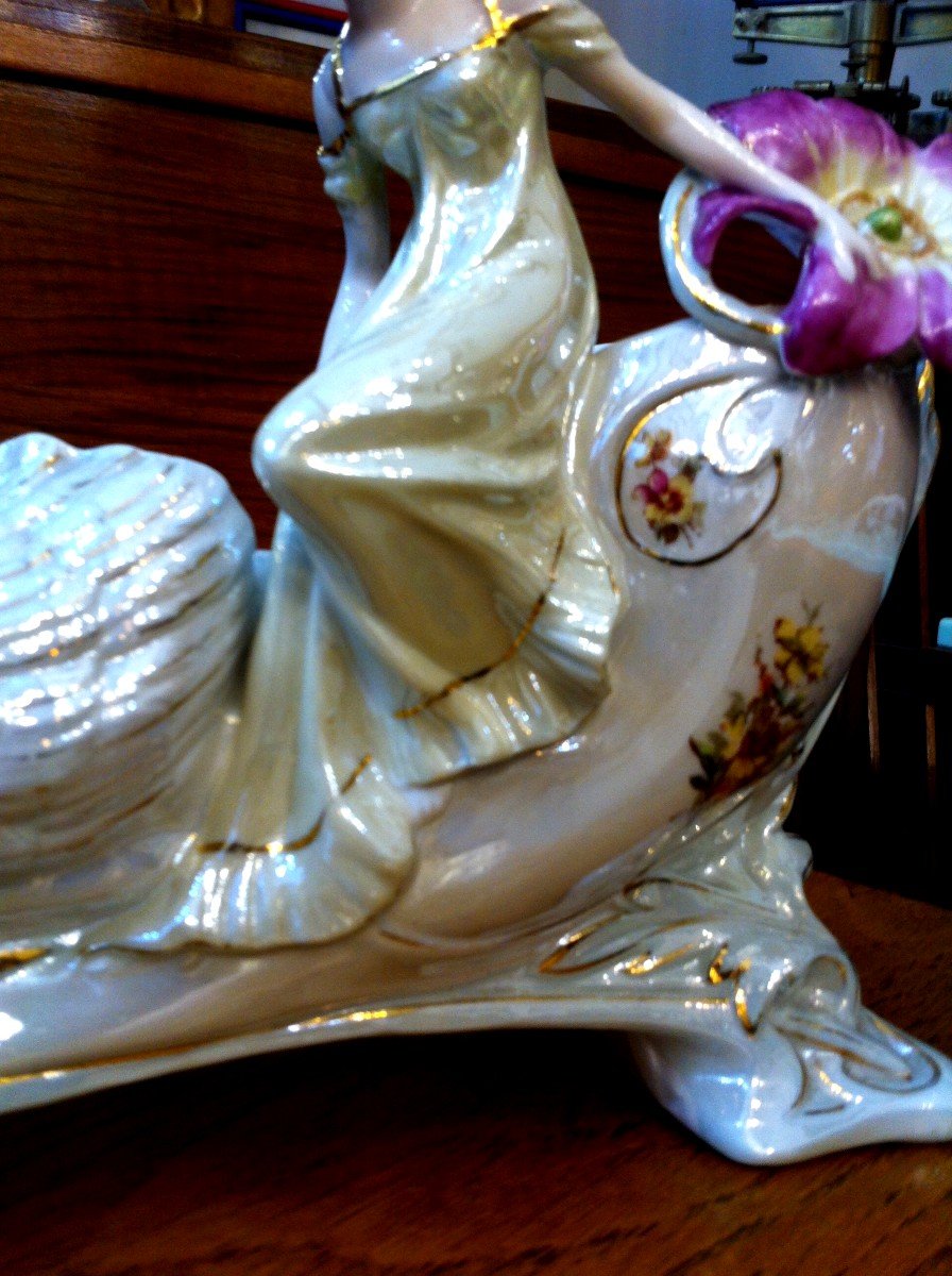 La Femme Au Traineau d'époque Art Nouveau-photo-4
