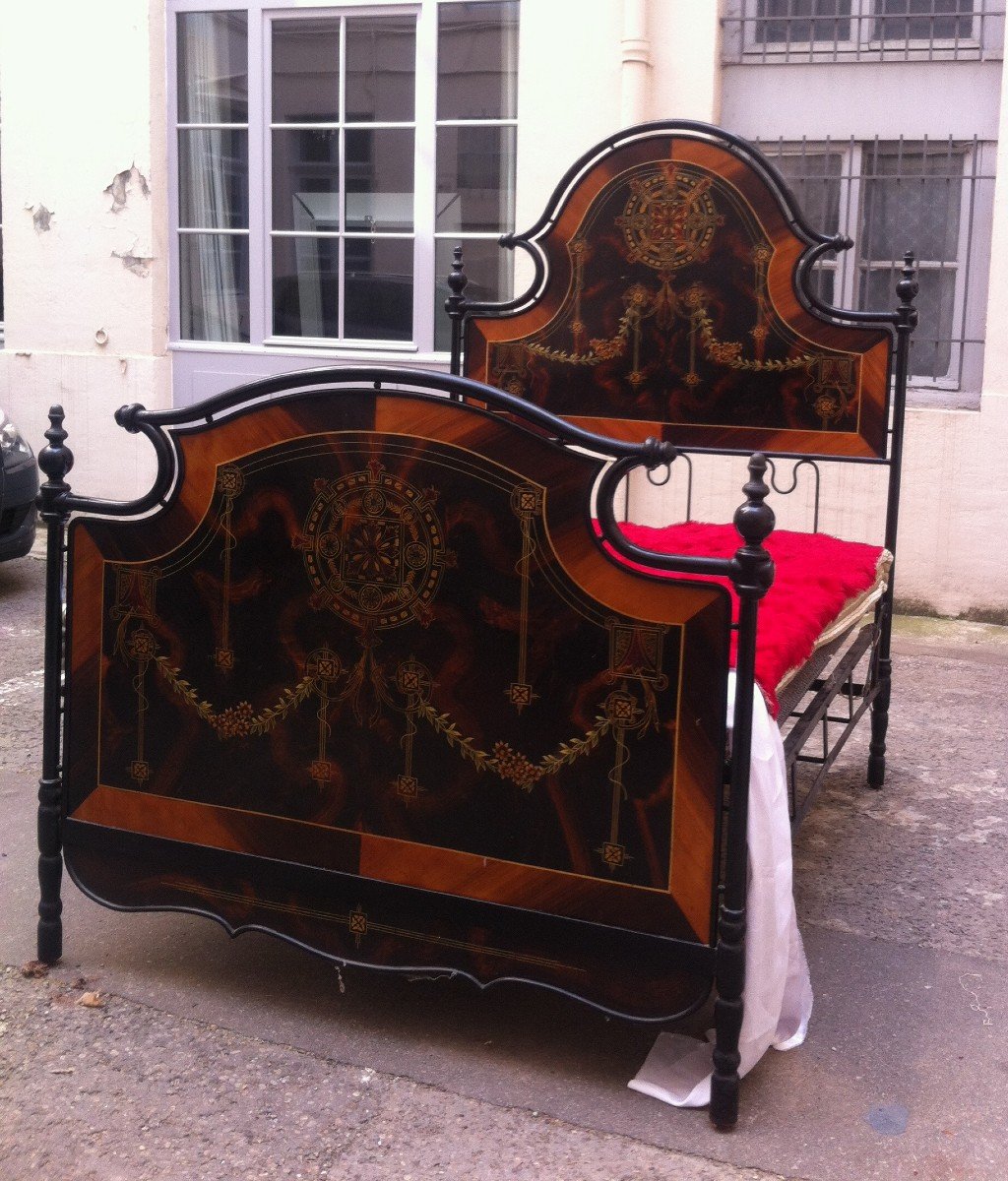 Lacquered 1900 Period Bed-photo-6