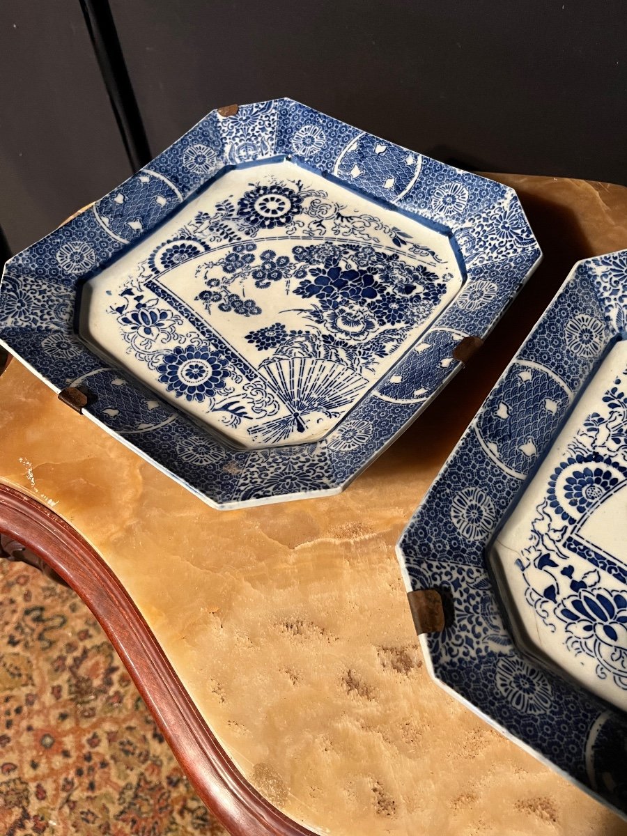 Paire De Plats En Porcelaine De Chine -photo-1