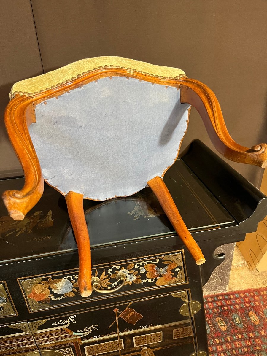 Small 18th Century Walnut Chair -photo-4