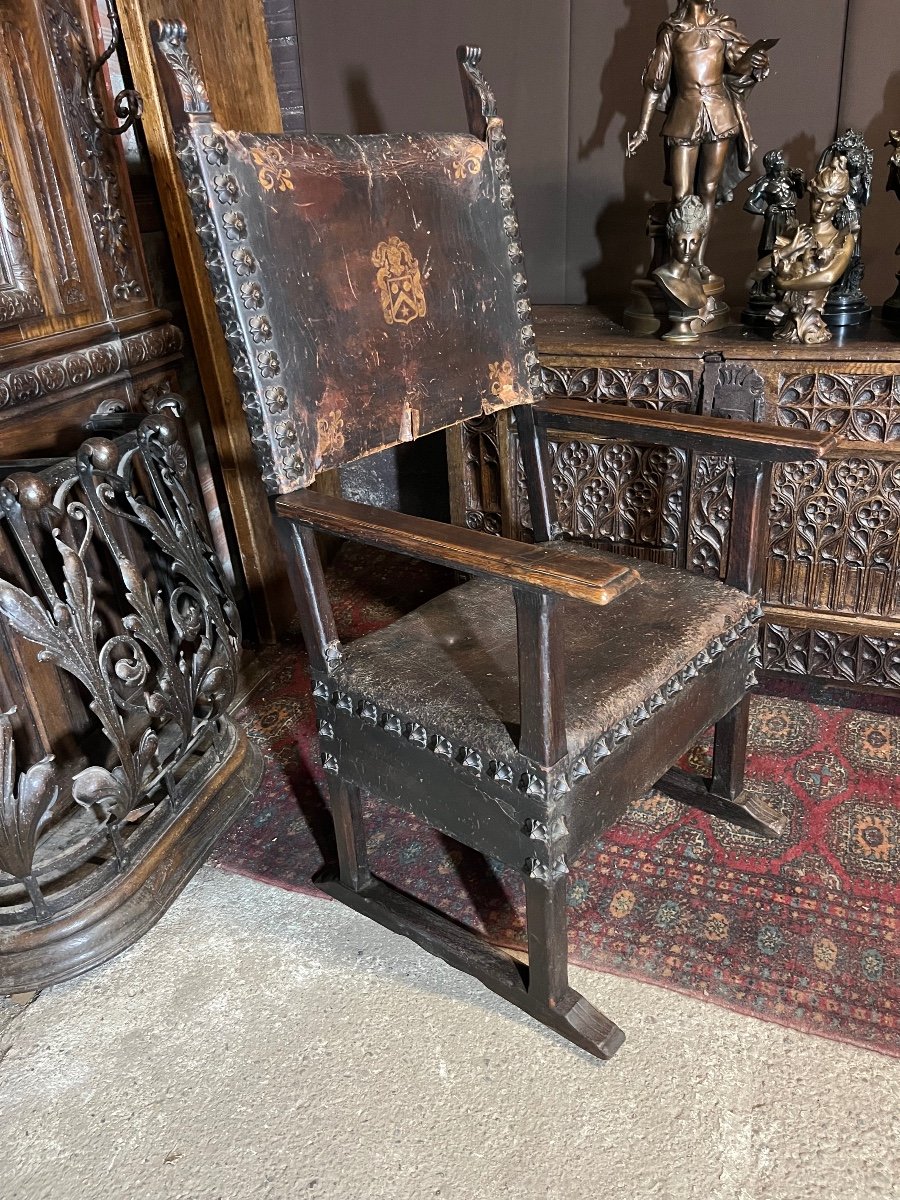 Spanish Renaissance Style Armchair In Leather Studded With Coat Of Arms -photo-2