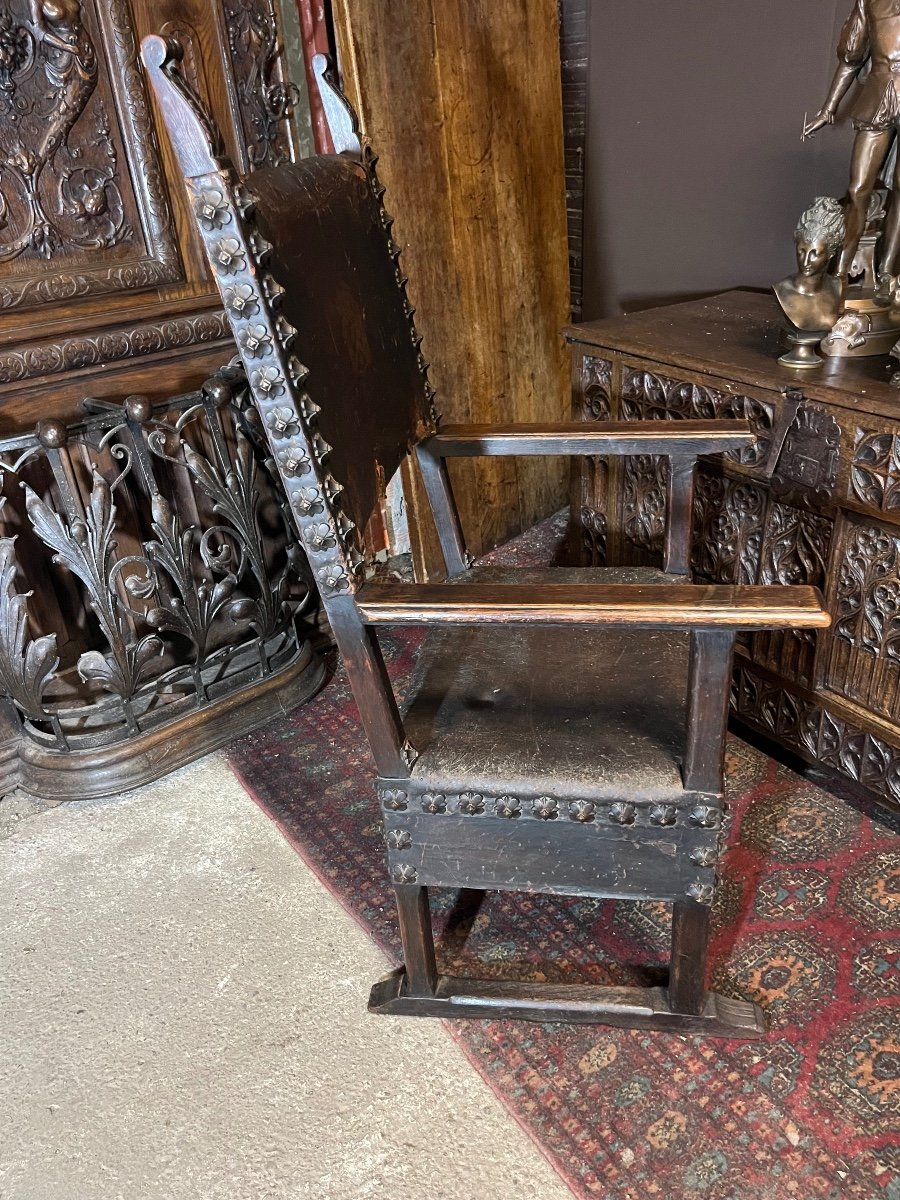 Spanish Renaissance Style Armchair In Leather Studded With Coat Of Arms -photo-5