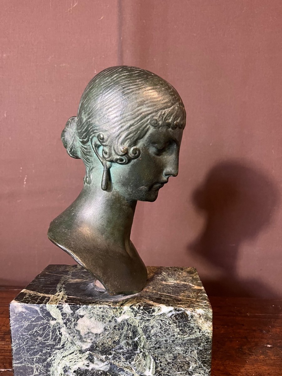 Bronze Bust Of A Young Woman In Antique Style -photo-3