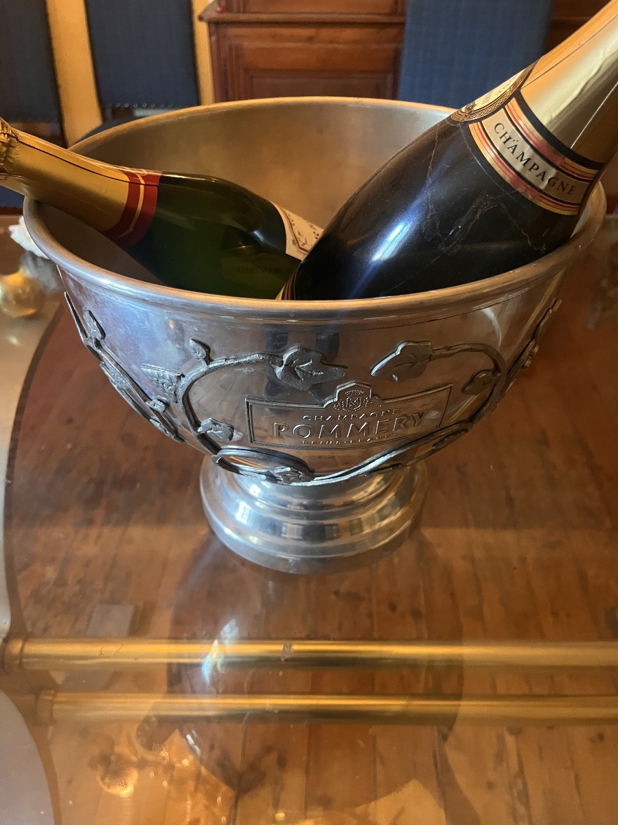 Important Pommery Champagne Seal -photo-6