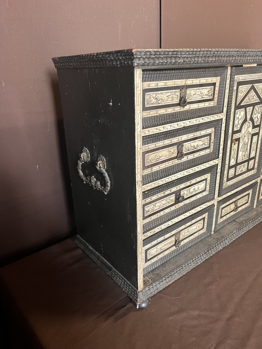 17th Century Italian Travel Cabinet -photo-4