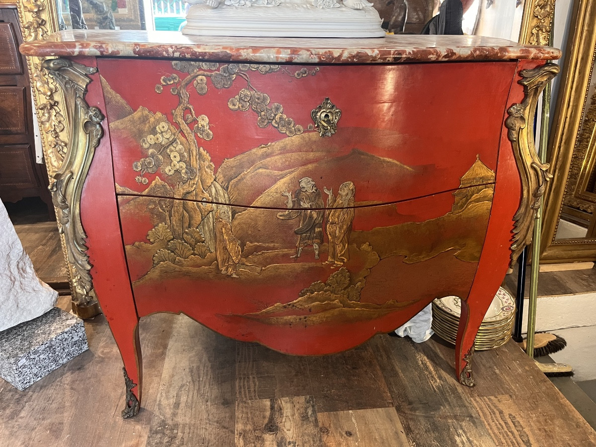Louis XV Style Chest Of Drawers In Chinese Lacquer 