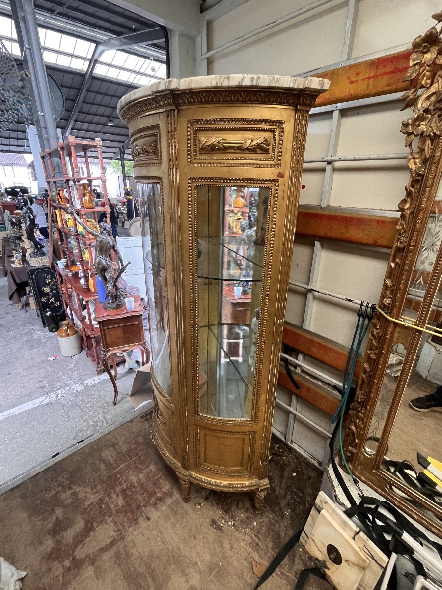 Vitrine en bois dorée de style Louis XVI -photo-3