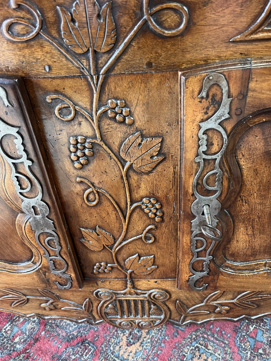 Louis XV Provencal Walnut Sideboard -photo-3