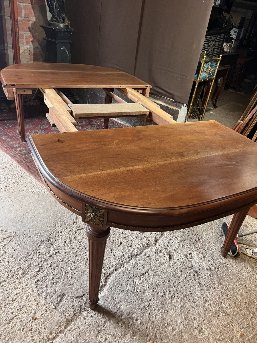Important Louis XVI Style Dining Room Table -photo-1